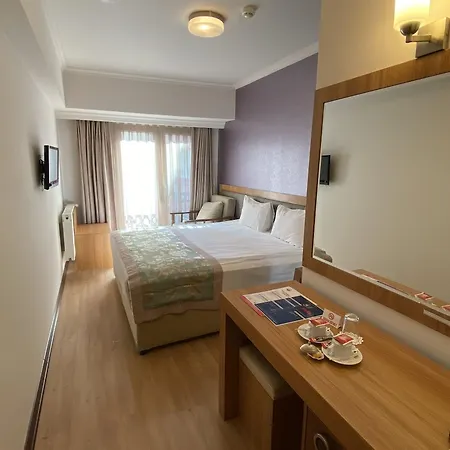Grand Anzac Hotel 3*