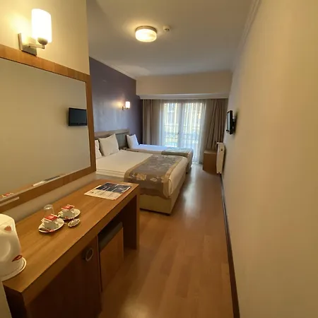 Grand Anzac فندق تْشاناكالي