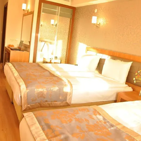 מלון Grand Anzac צ'נקלה