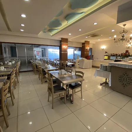 Grand Anzac Hotel